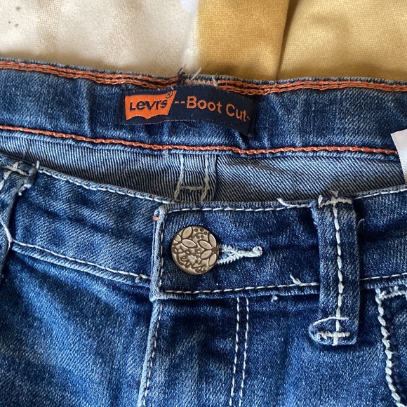 Y2k Levis bootcut low rise jeans 🥰 - Picture 4 of 4